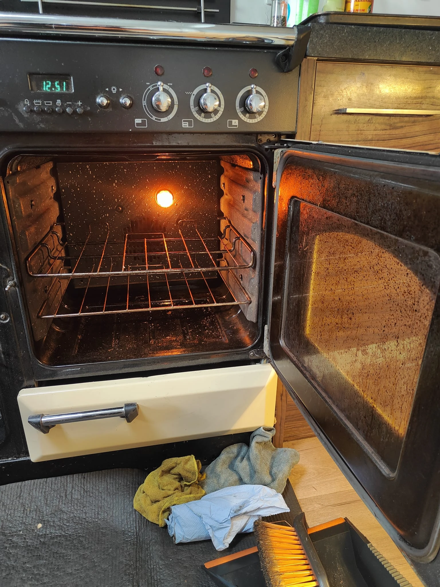 Oven Cleaning Medstead